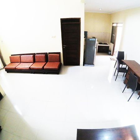 Minggiran Street Homestay Jogja Yogyakarta Esterno foto