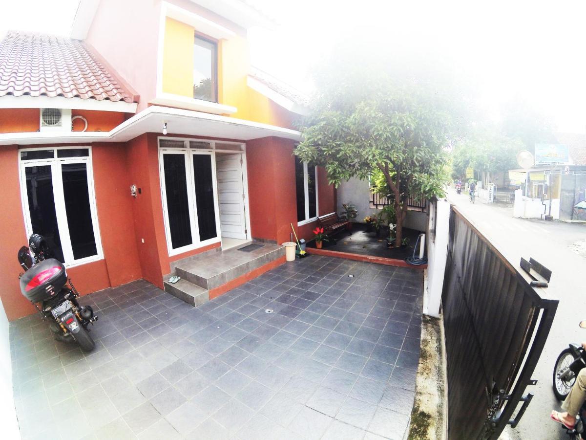 Minggiran Street Homestay Jogja Yogyakarta Esterno foto